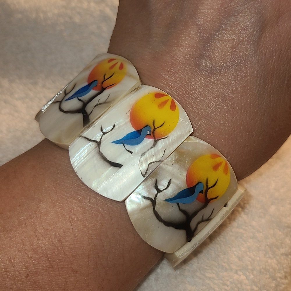 Mother of Pearl Inlay & Resin Block Stretch Bracelet Colorful Bird Design